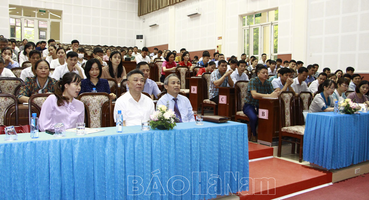 Hội Nông dân tỉnh tập huấn, bồi dưỡng các chuyên đề cho cán bộ hội