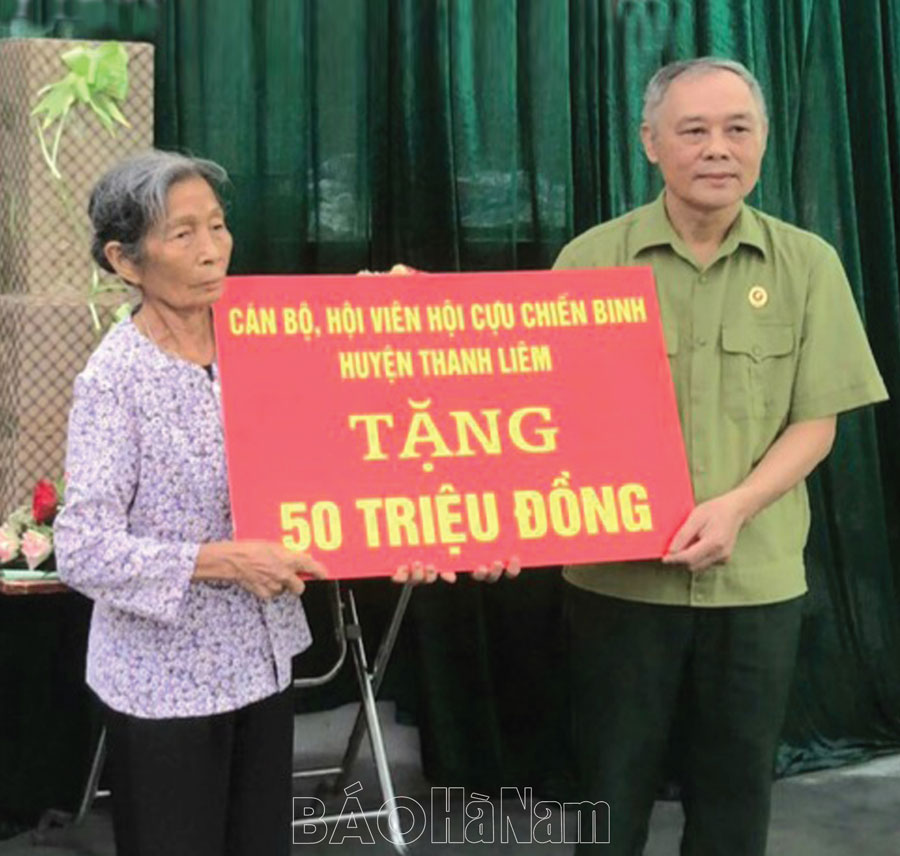 Hội CCB Thanh Liêm quan tâm xóa nhà tạm cho hội viên