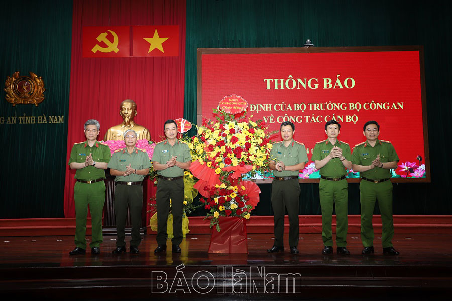 Bộ Công an điều động Phó Giám đốc Công an tỉnh Hà Nam nhận nhiệm vụ tại Công an tỉnh An Giang