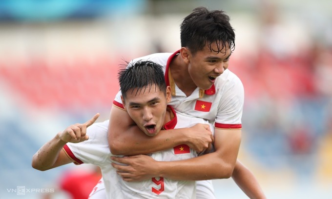 U23 Việt Nam thắng đậm Lào ngày ra quân Giải U23 Đông Nam Á