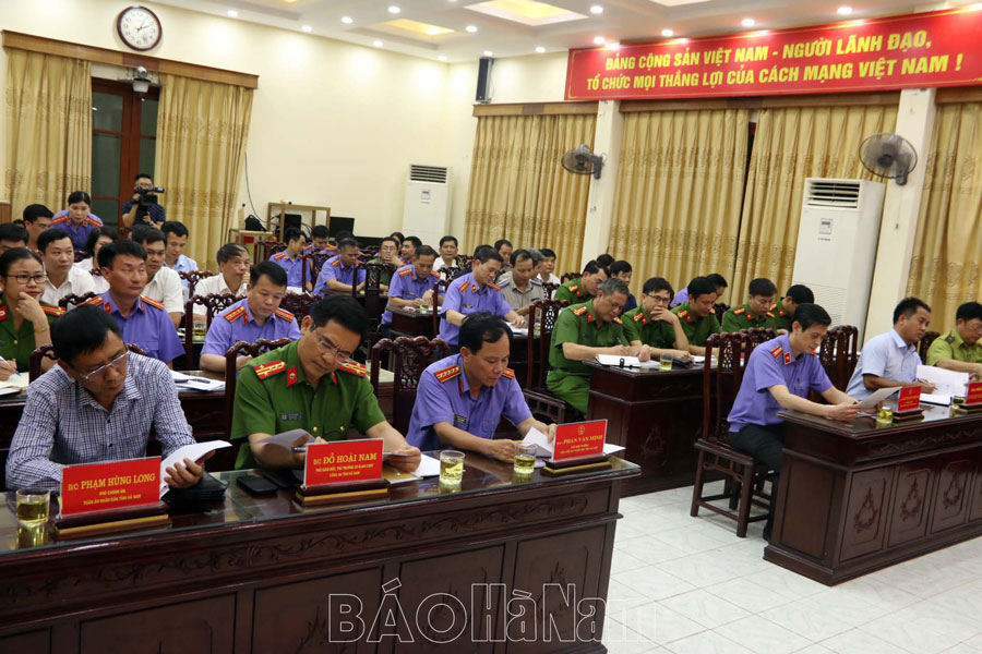 Tăng cường công tác phối hợp trong quản lý, giải quyết vụ án tạm đình chỉ