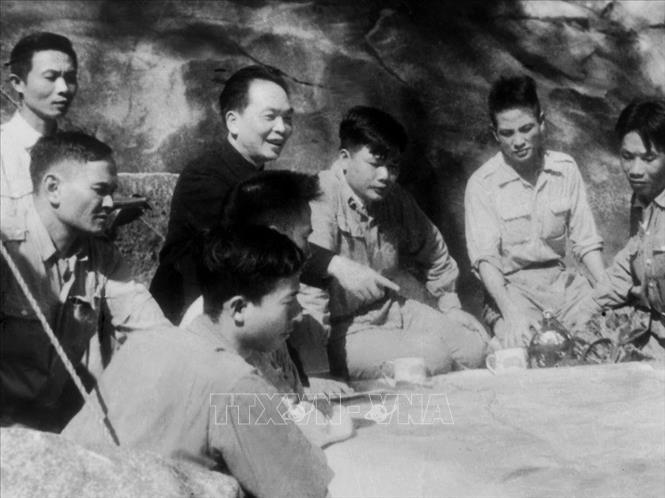 112 năm Ngày sinh Đại tướng Võ Nguyên Giáp (25/8/1911 - 25/8/2023): Võ Nguyên Giáp - Vị tướng huyền thoại, văn - võ song toàn