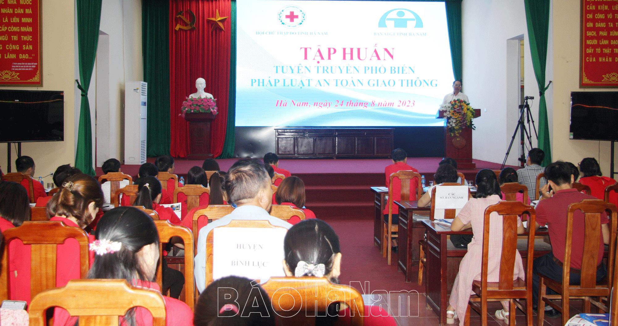 Tập huấn tuyên truyền phổ biến pháp luật ATGT, hiến máu tình nguyện