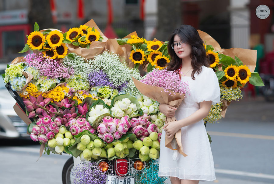 Kiếm tiền triệu mỗi ngày với dịch vụ cho thuê xe hoa check-in