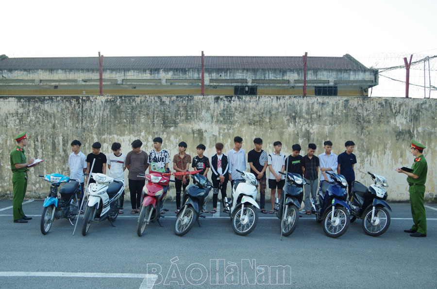 Công an huyện Kim Bảng bắt 19 đối tượng gây rối trật tự công cộng