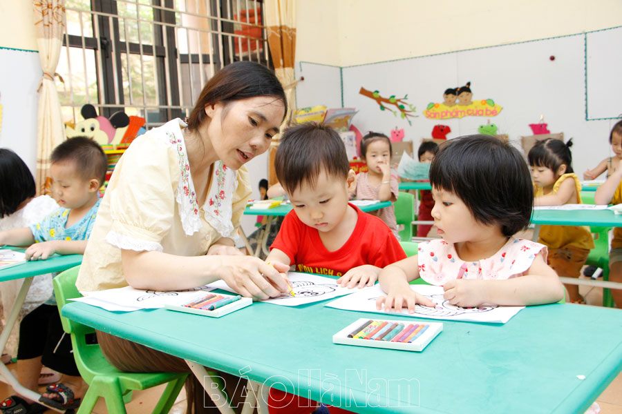 Thành phố Phủ Lý nỗ lực phổ cập giáo dục mầm non trẻ 3 - 4 tuổi