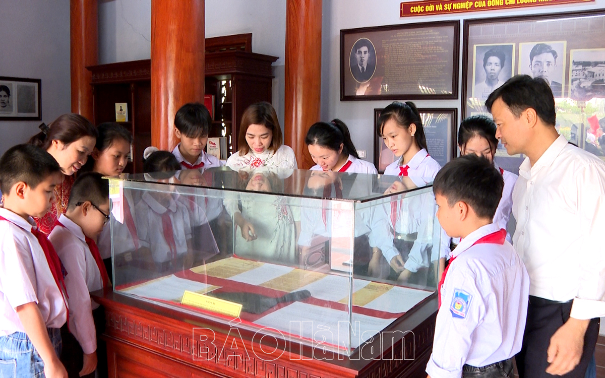 Cuộc thi tìm hiểu cuộc đời, sự nghiệp đồng chí Lương Khánh Thiện – Gieo niềm tự hào trong thế hệ trẻ