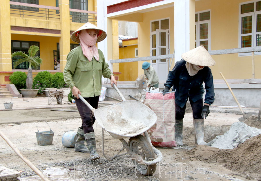 Chuyện của những người thợ phụ hồ