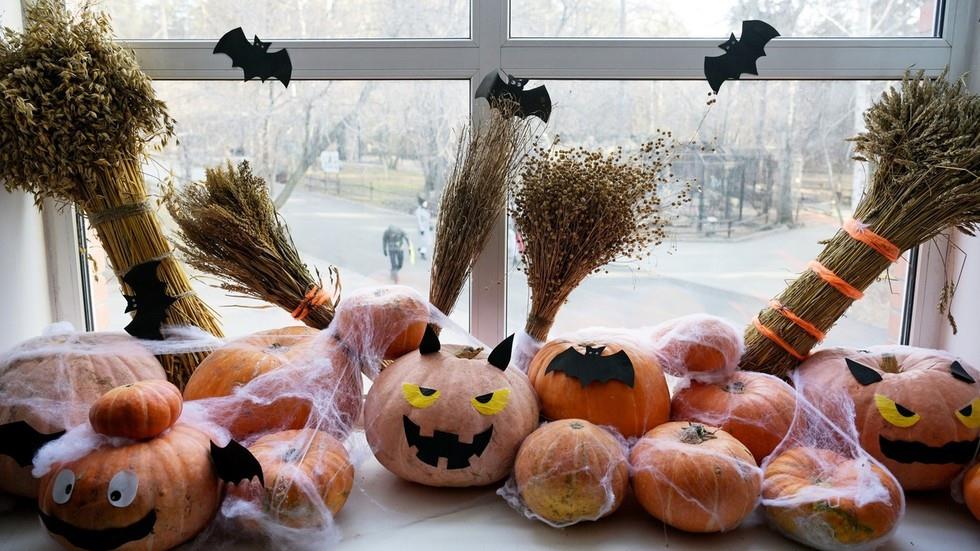 Hạ viện Nga đề xuất đổi tên ngày Halloween