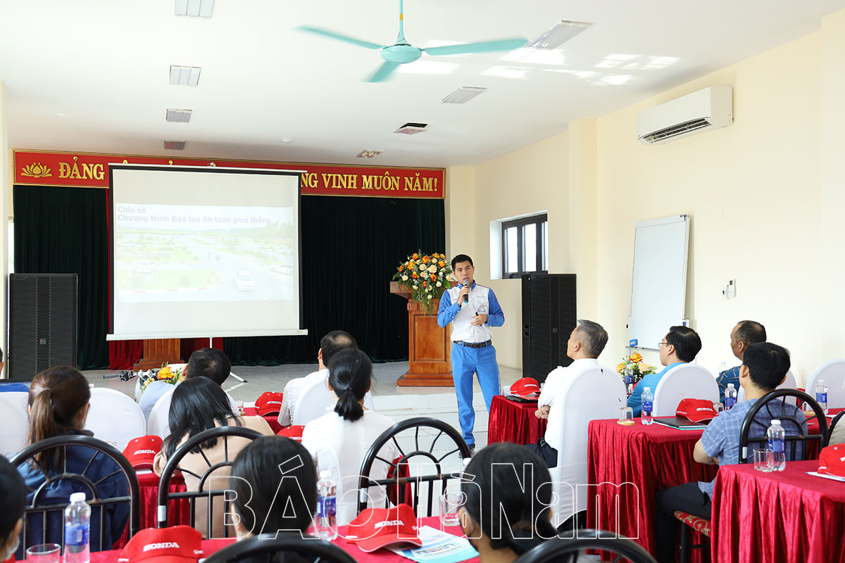 Hội thảo đào tạo an toàn giao thông cho các doanh nghiệp KCN Châu Sơn