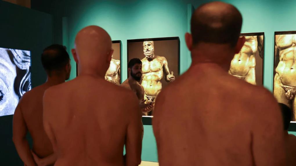 Bảo tàng Tây Ban Nha mở cửa đón khách khỏa thân