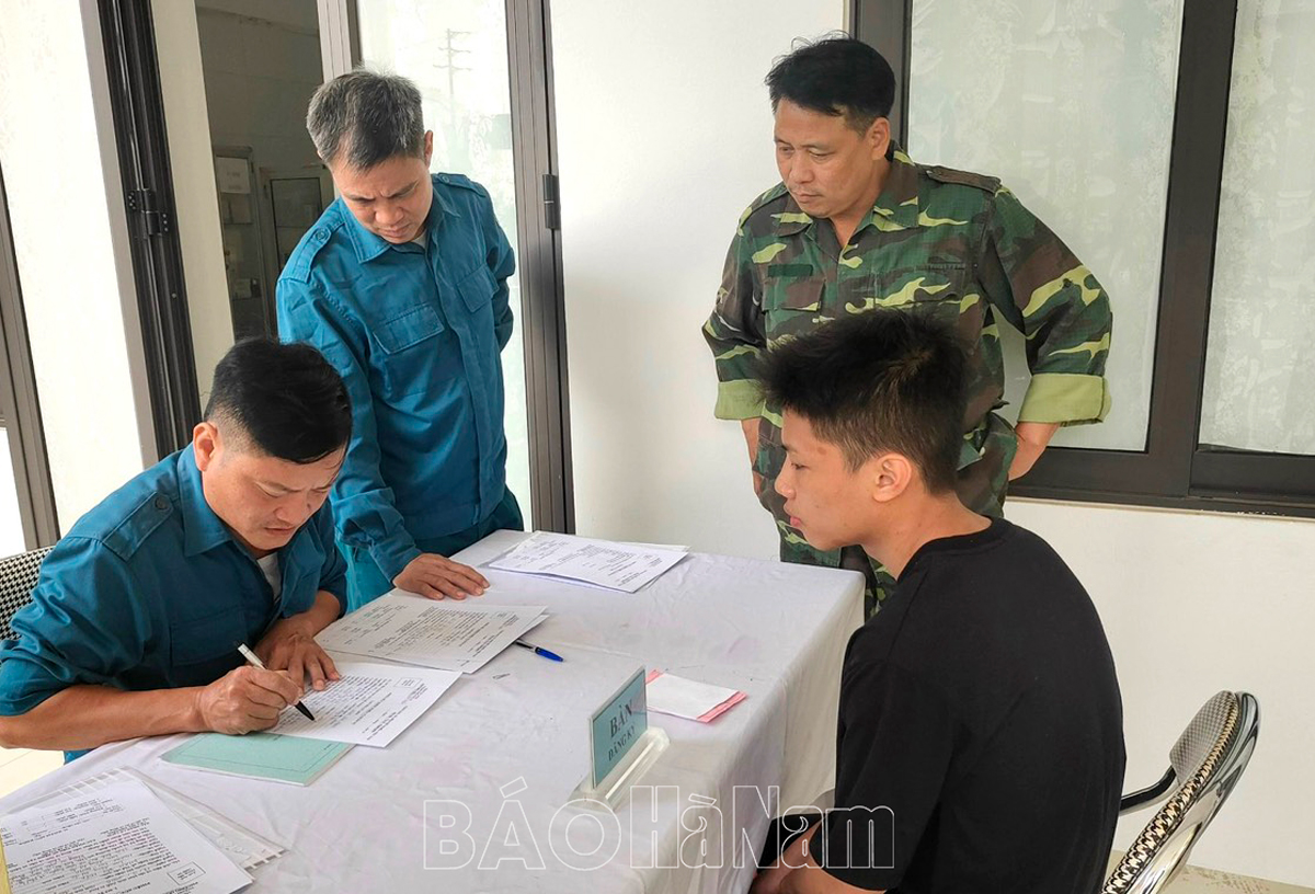 Xã Liêm Tuyền sơ tuyển nghĩa vụ quân sự năm 2024