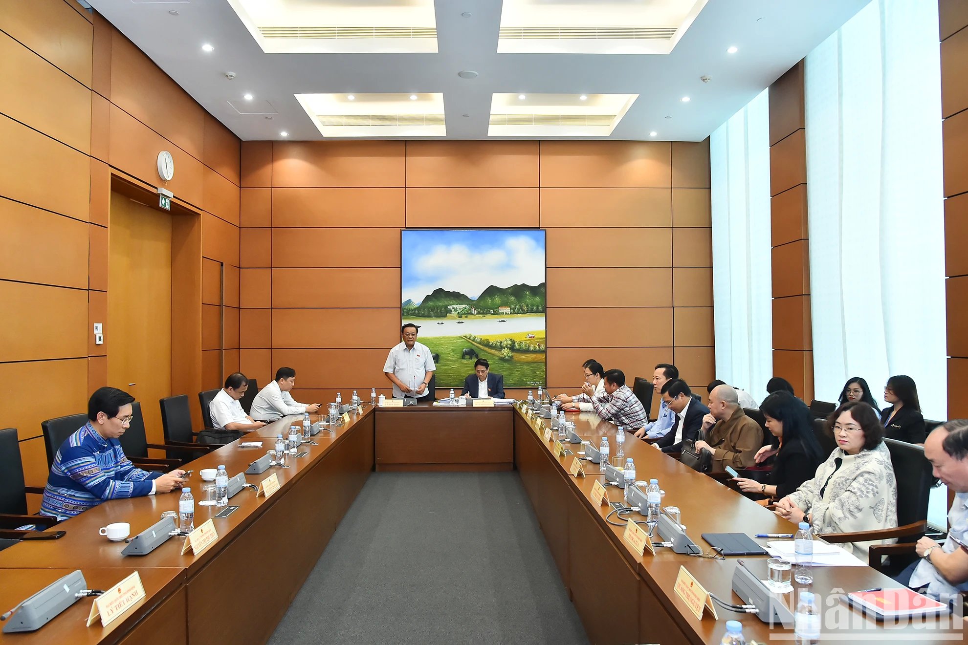 Cân nhắc quy định về phương tiện giao thông thông minh không người lái có thể được vận hành