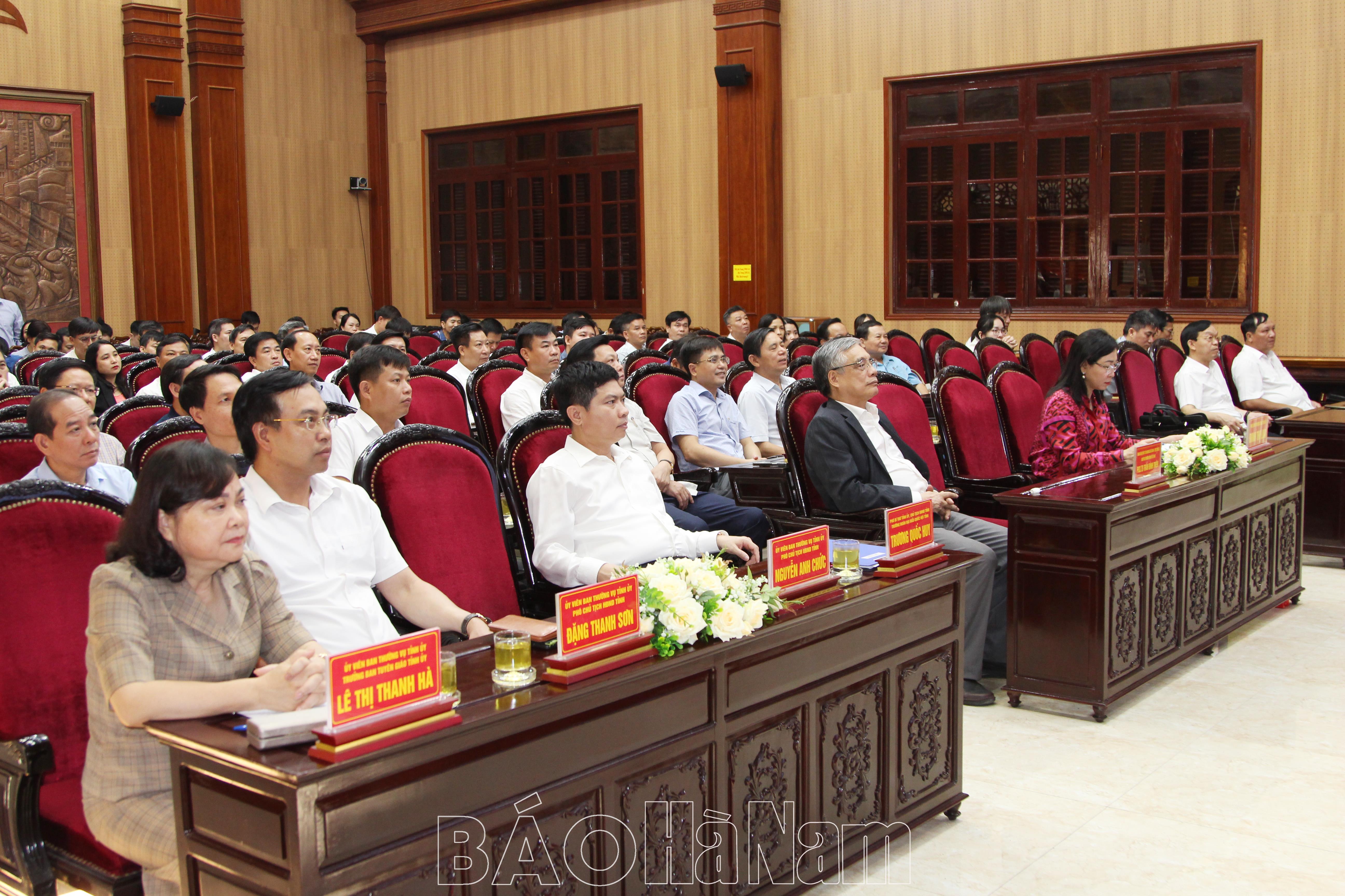 Nâng cao năng lực nhận diện của cán bộ, đảng viên, nhân dân trước những thông tin sai trái, thù địch