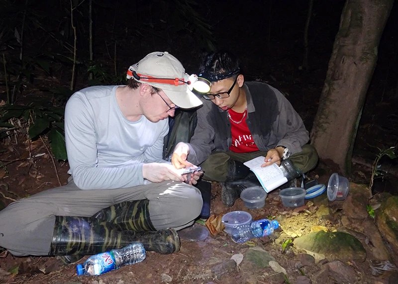 Say mê nghiên cứu khoa học về bảo tồn đa dạng sinh học