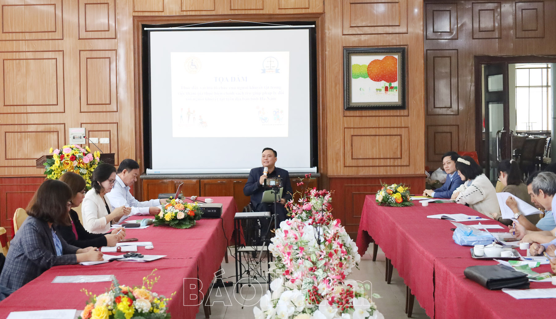 Tọa đàm “Thúc đẩy vai trò tổ chức của NKT trong việc tham gia thực hiện chính sách trợ giúp pháp lý đối với NKT trên địa bàn”