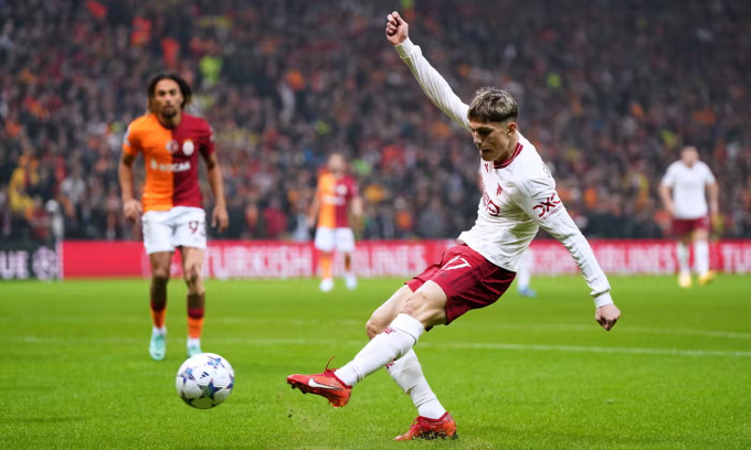 Hòa Galatasaray, Man Utd có nguy cơ bị loại sớm tại Champions League