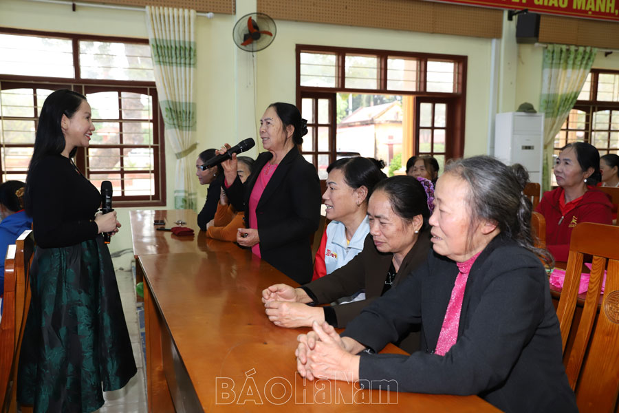 Chi cục Dân số - KHHGĐ: Tư vấn, hướng dẫn người cao tuổi chăm sóc sức khỏe, phòng tránh tai biến, đột quỵ