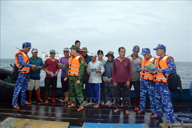 Cảnh sát biển Việt Nam và Trung Quốc: Xây dựng một vùng biển hòa bình, ổn định, tôn trọng pháp luật