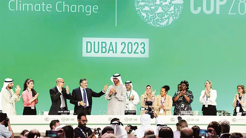 Thỏa thuận đầu tiên kêu gọi loại bỏ nhiên liệu hóa thạch