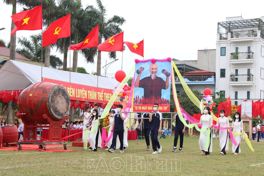 Xây dựng đời sống văn hóa ở những xã NTM nâng cao, NTM kiểu mẫu