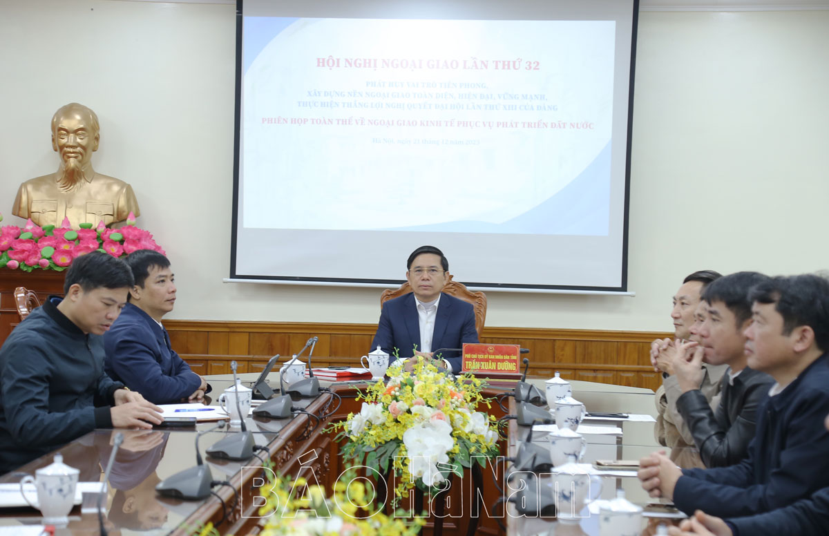 Hội nghị trực tuyến Phiên toàn thể về Ngoại giao kinh tế phục vụ phát triển đất nước