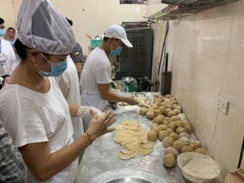 Căn cứ nào thu hồi Giấy chứng nhận cơ sở đủ điều kiện an toàn thực phẩm?