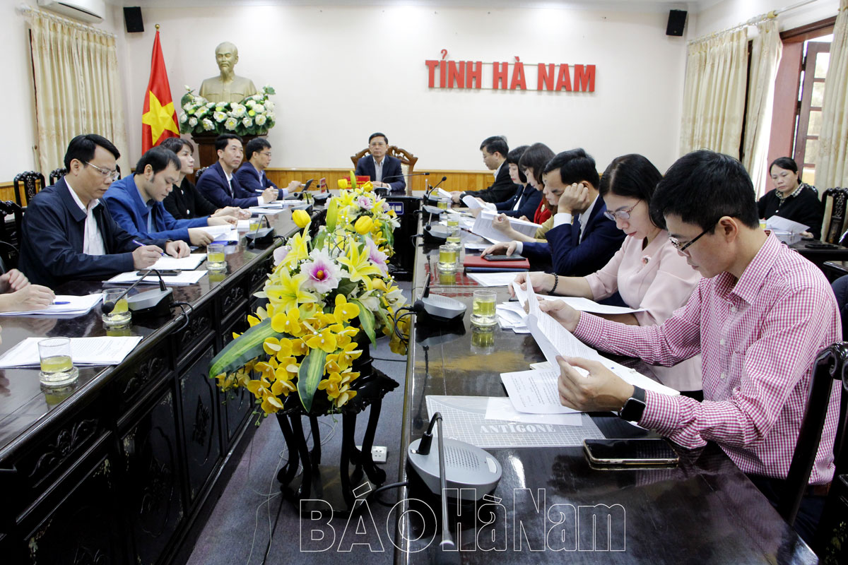 Sơ kết thực hiện giai đoạn I Chương trình “Sóng và máy tính cho em”