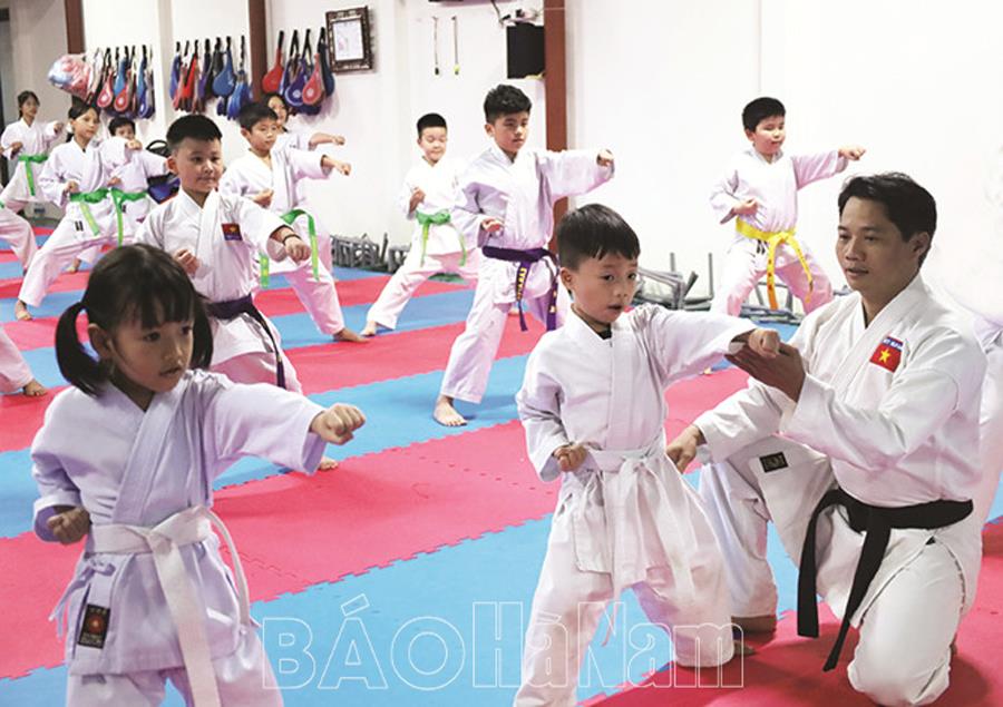Phát triển phong trào võ thuật Karatedo