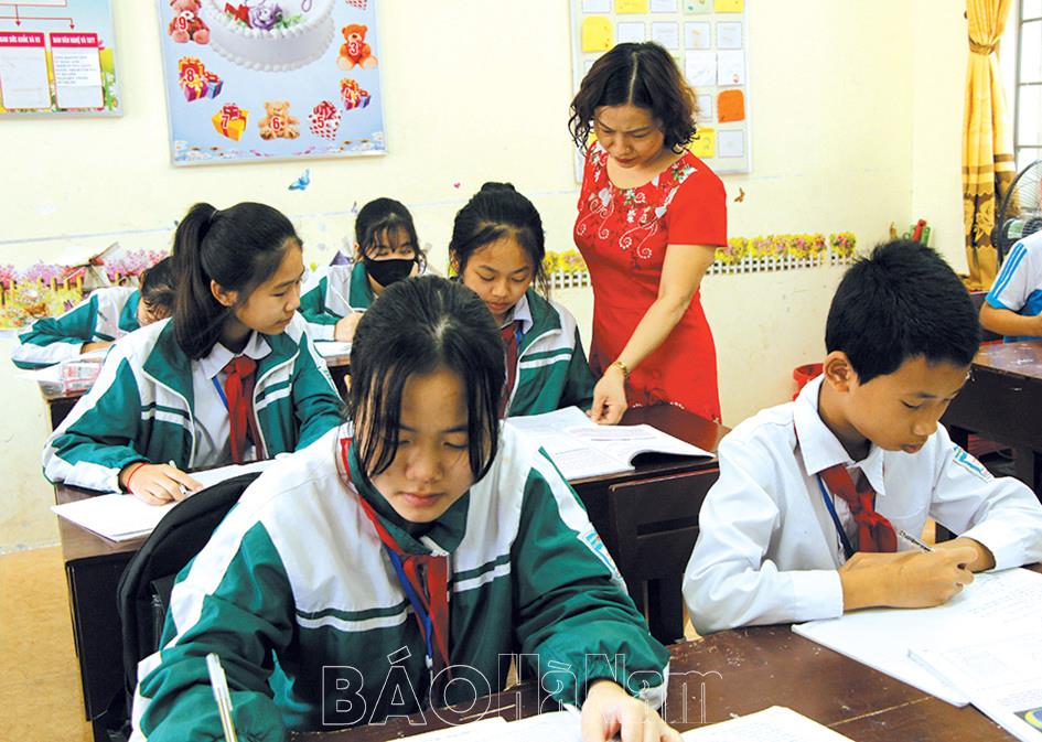 Phát huy vai trò đảng viên trong trường học