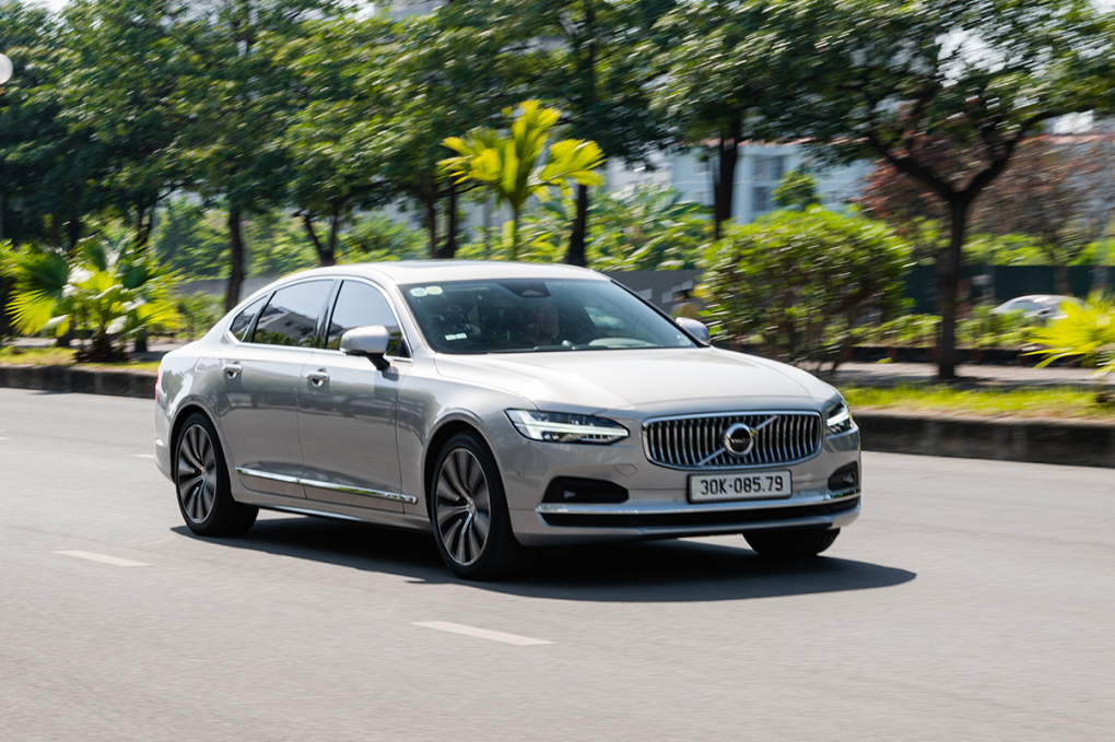 Volvo S90 - chiếc sedan vừa vặn cho nhiều nhu cầu