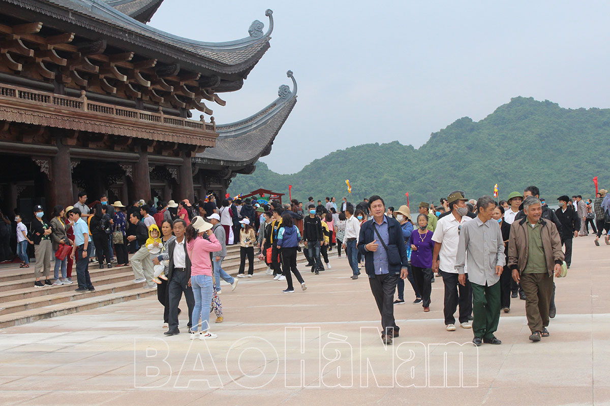 Về phát triển du lịch toàn diện, nhanh và bền vững thời gian tới