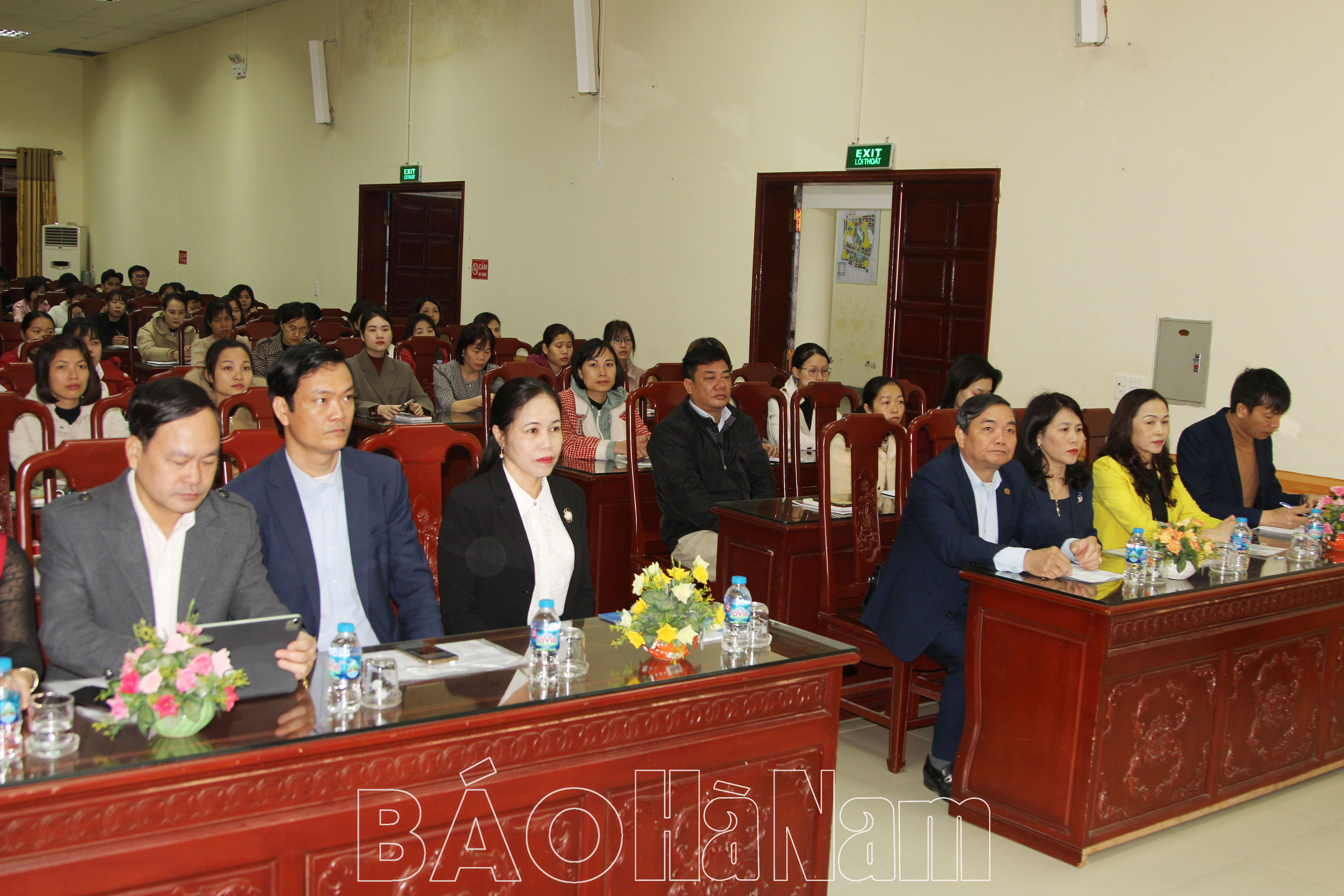 Thành ủy Phủ Lý khai giảng lớp bồi dưỡng lý luận chính trị dành cho đảng viên mới khóa VIII