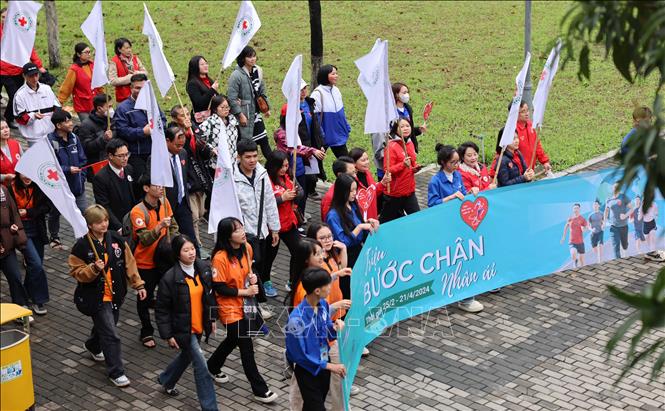 Phát động chiến dịch 'Triệu bước chân nhân ái'