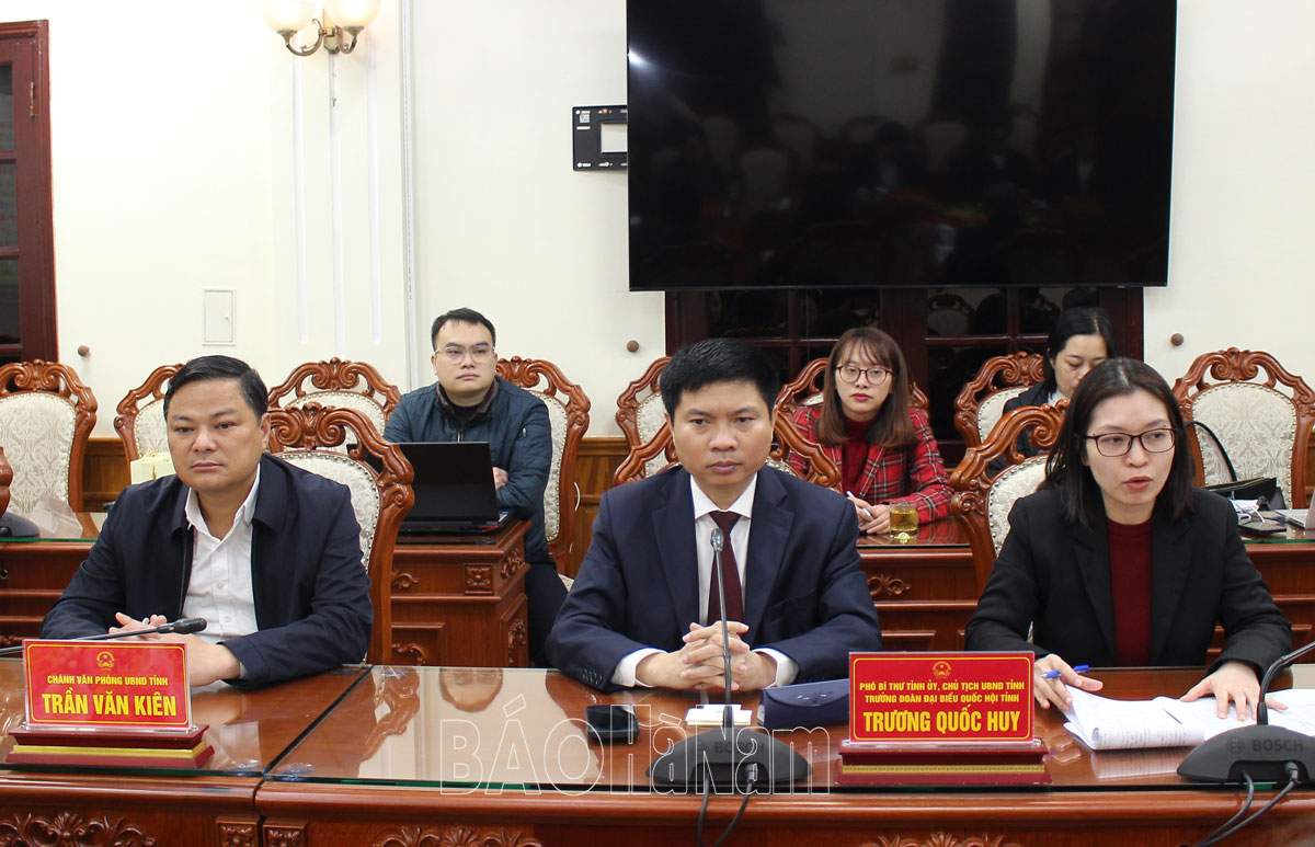 Đồng chí Chủ tịch UBND tỉnh Trương Quốc Huy làm việc với đoàn công tác của tổ chức hỗ trợ doanh nghiệp vừa và nhỏ thuộc thủ đô Tokyo, Nhật Bản