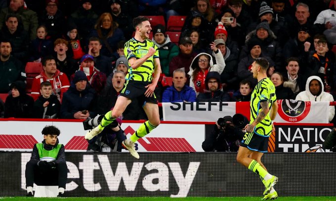 Arsenal thắng thêm một trận 6-0