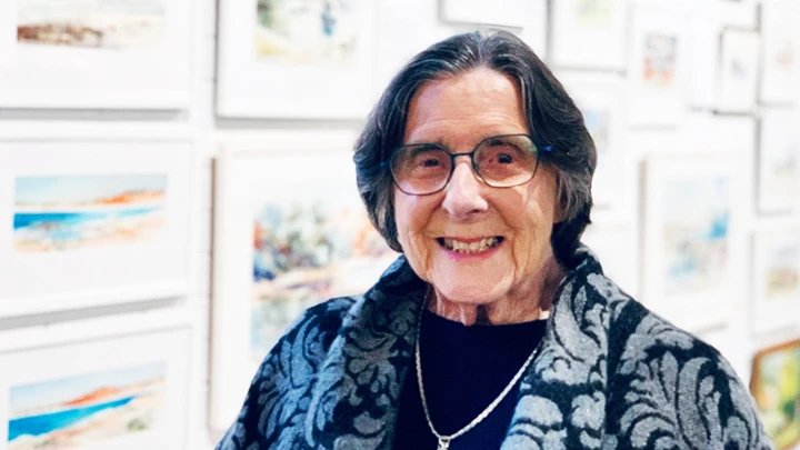 94 tuổi vẫn đam mê vẽ tranh