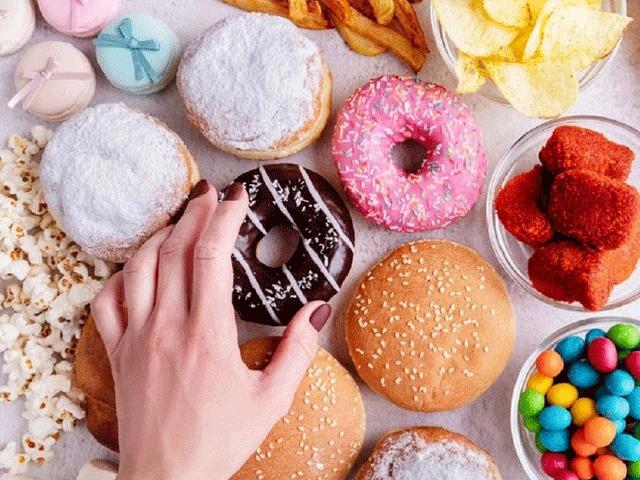 Ăn uống ngọt có gây suy thận?