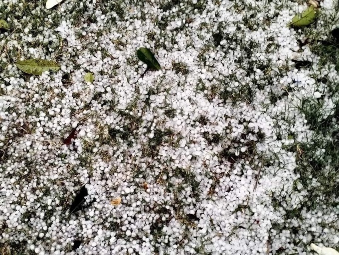 Vì sao mưa đá xuất hiện liên tiếp ở miền Bắc?