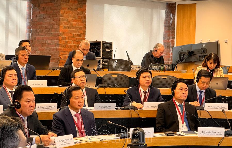 Đồng chí Chủ tịch UBND tỉnh Trương Quốc Huy tham gia Chương trình Lãnh đạo cao cấp (VELP) 2024 tại Đại học Harvard, Hoa Kỳ