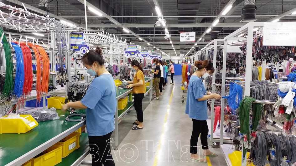 Nhóm hàng dây điện và cáp điện tăng trưởng mạnh