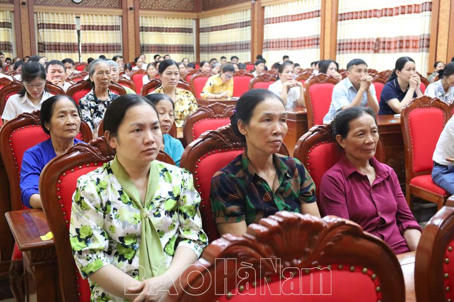 Hội Nông dân huyện Kim Bảng tập huấn, bồi dưỡng lý luận chính trị, nghiệp vụ công tác hội năm 2024