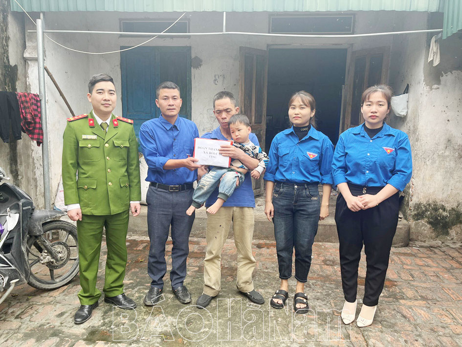 Phó Bí thư Đoàn xã năng động, tận tụy với công việc