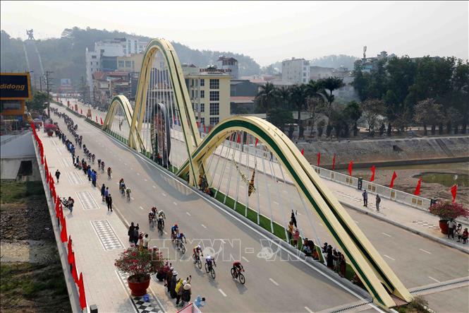 Phân luồng giao thông phục vụ Lễ kỷ niệm 70 năm Chiến thắng Điện Biên Phủ