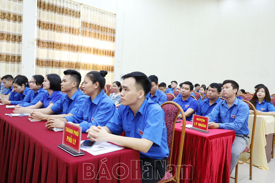 Tăng cường giáo dục lý tưởng cách mạng, đạo đức, lối sống cho thế hệ trẻ trên không gian mạng