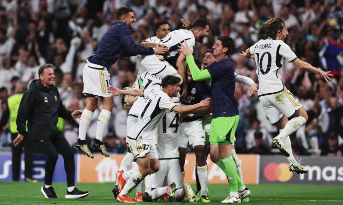 Thắng ngược Bayern, Real gặp Dortmund ở chung kết Champions League