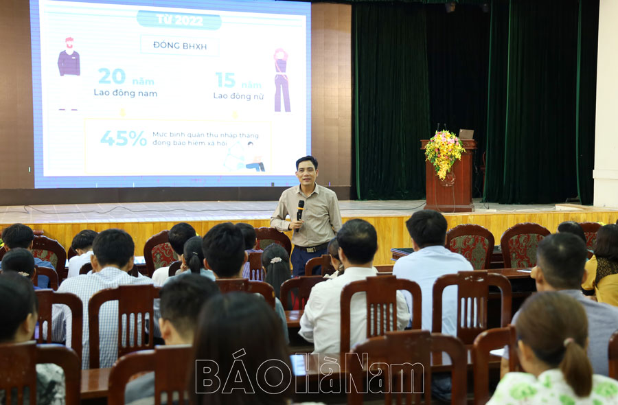 Gần 200 cán bộ công đoàn cơ sở được tập huấn kỹ năng, nghiệp vụ ATVSLĐ