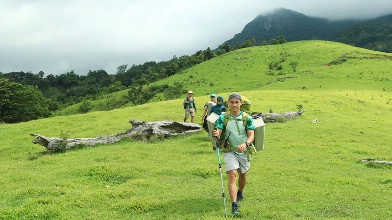 Mê mẩn đồi cỏ Xa Reng, Quảng Trị