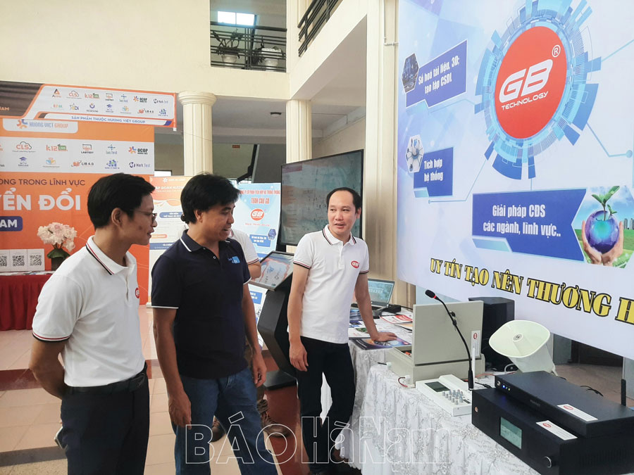 Tư vấn chuyển đổi số cho các huyện, thị xã và thành phố