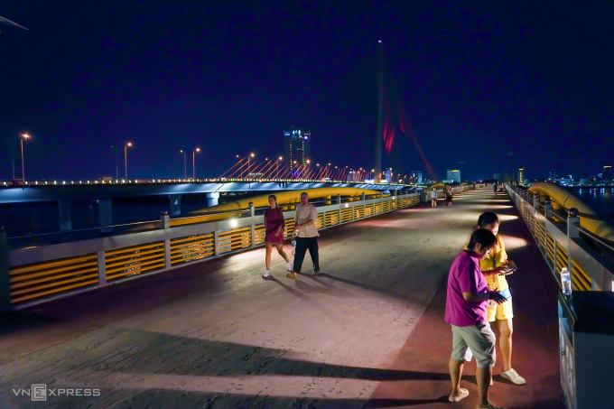 Đề xuất thí điểm mô hình sản phẩm du lịch đêm ở 12 địa phương